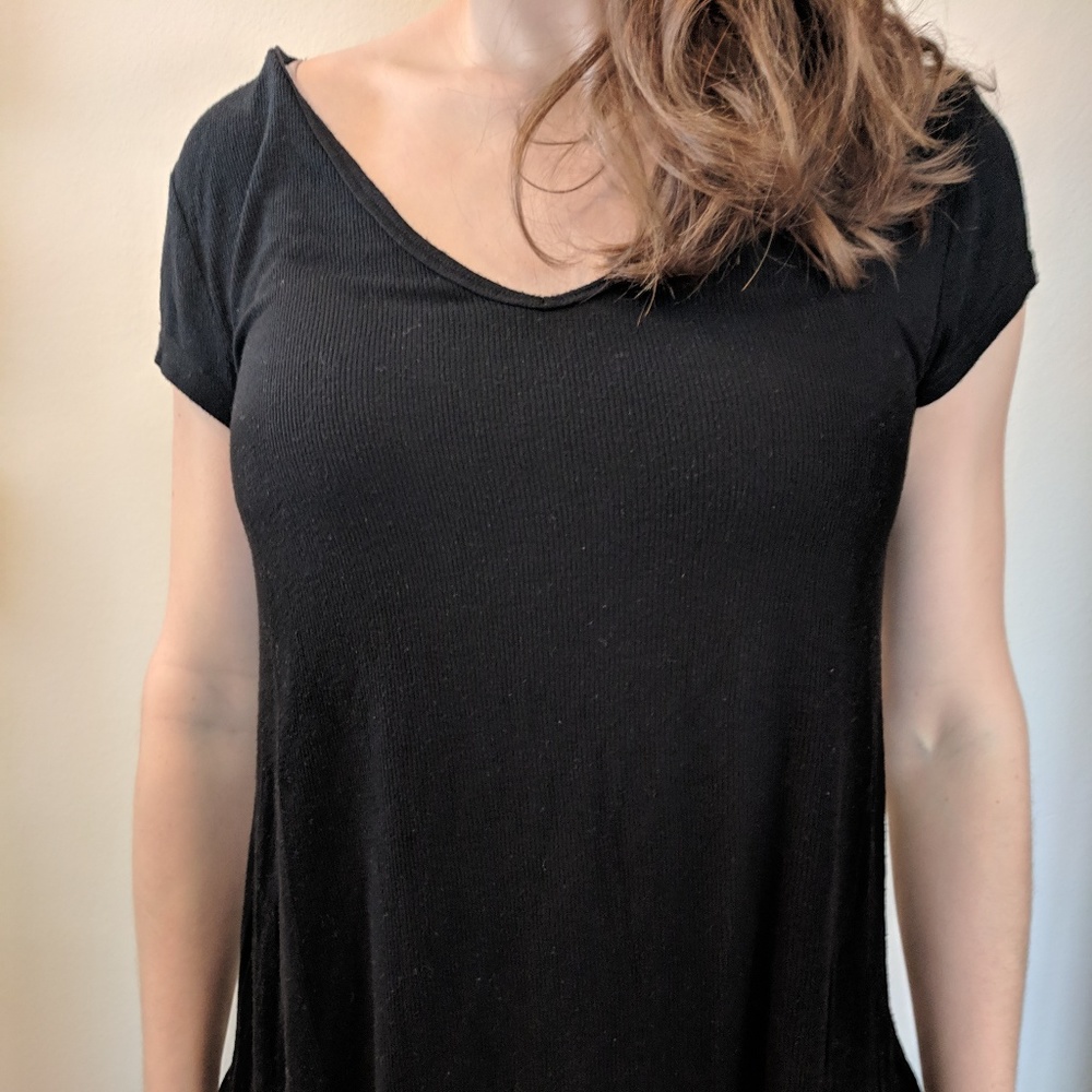 GAP Black V Neck Tee Sz XS